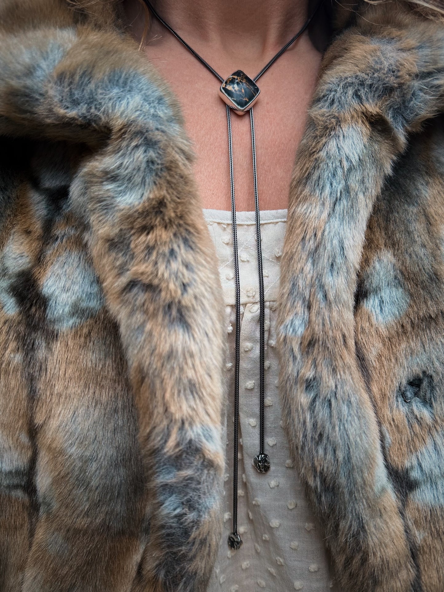Iron Buffalo Chain Bolo