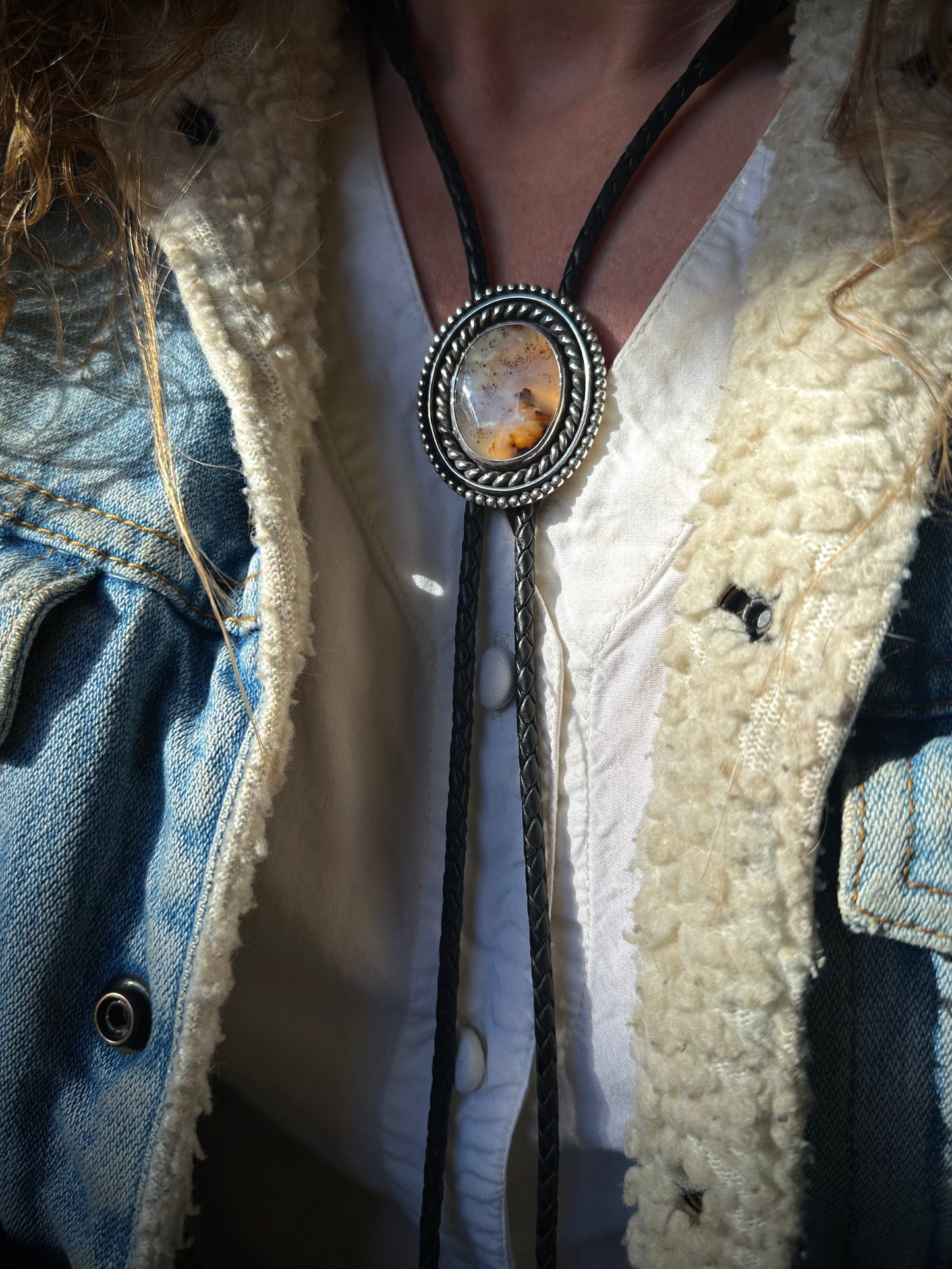 Timeless Montana Agate Bolo Tie