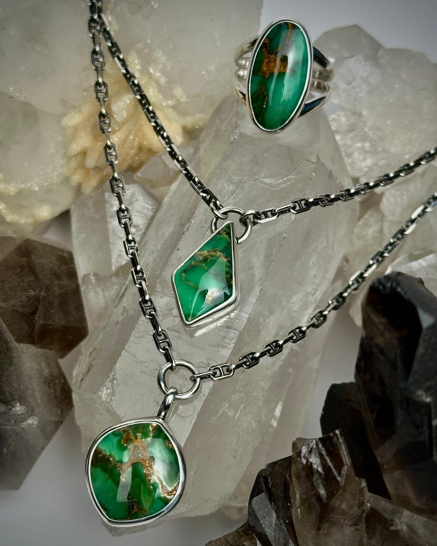 Australian Woodland Variscite Ring {sz 7.75/8}