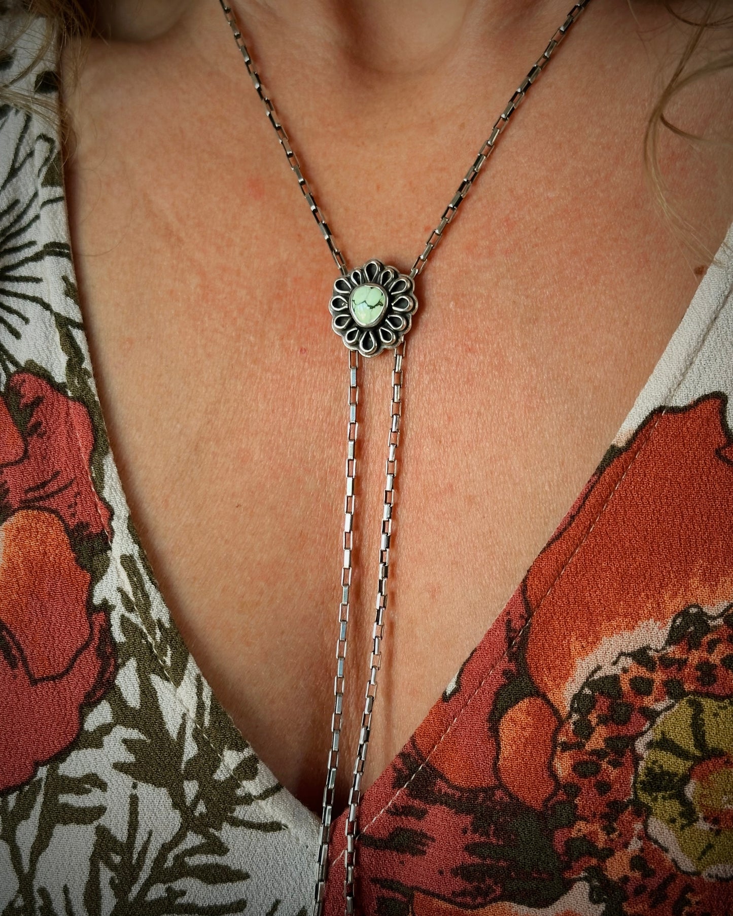 Outlaw Bloom Lariat