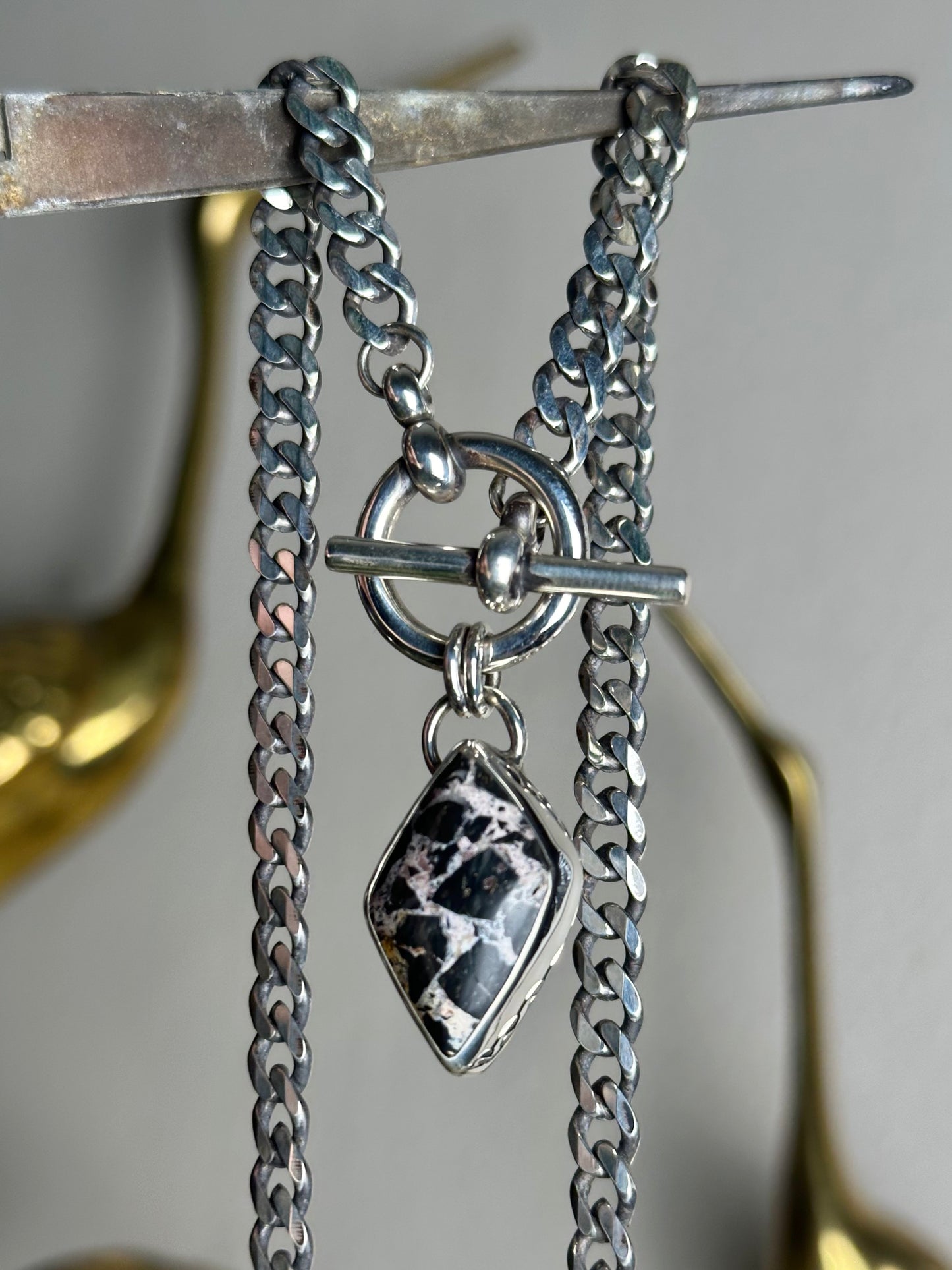 Iron Buffalo Toggle + Curb Chain