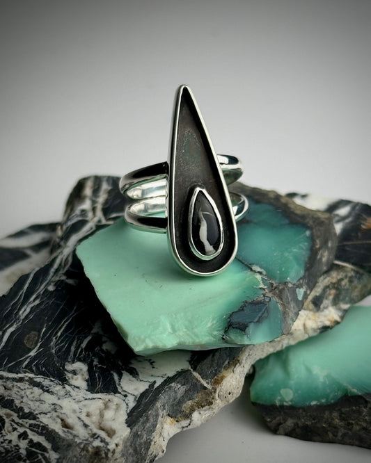 Buffalo Shadow Box Ring {size 7.5}