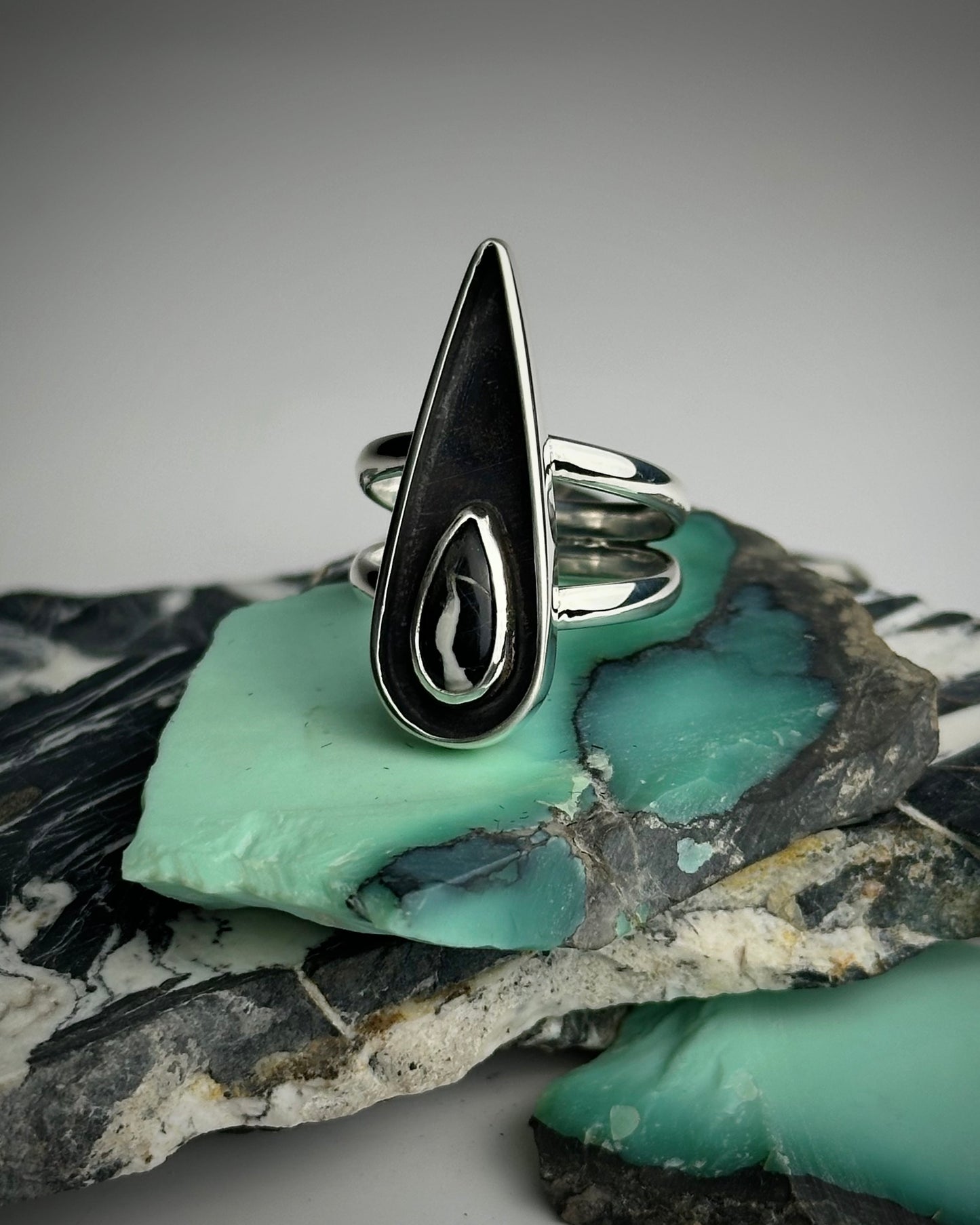 Buffalo Shadow Box Ring {size 7.5}