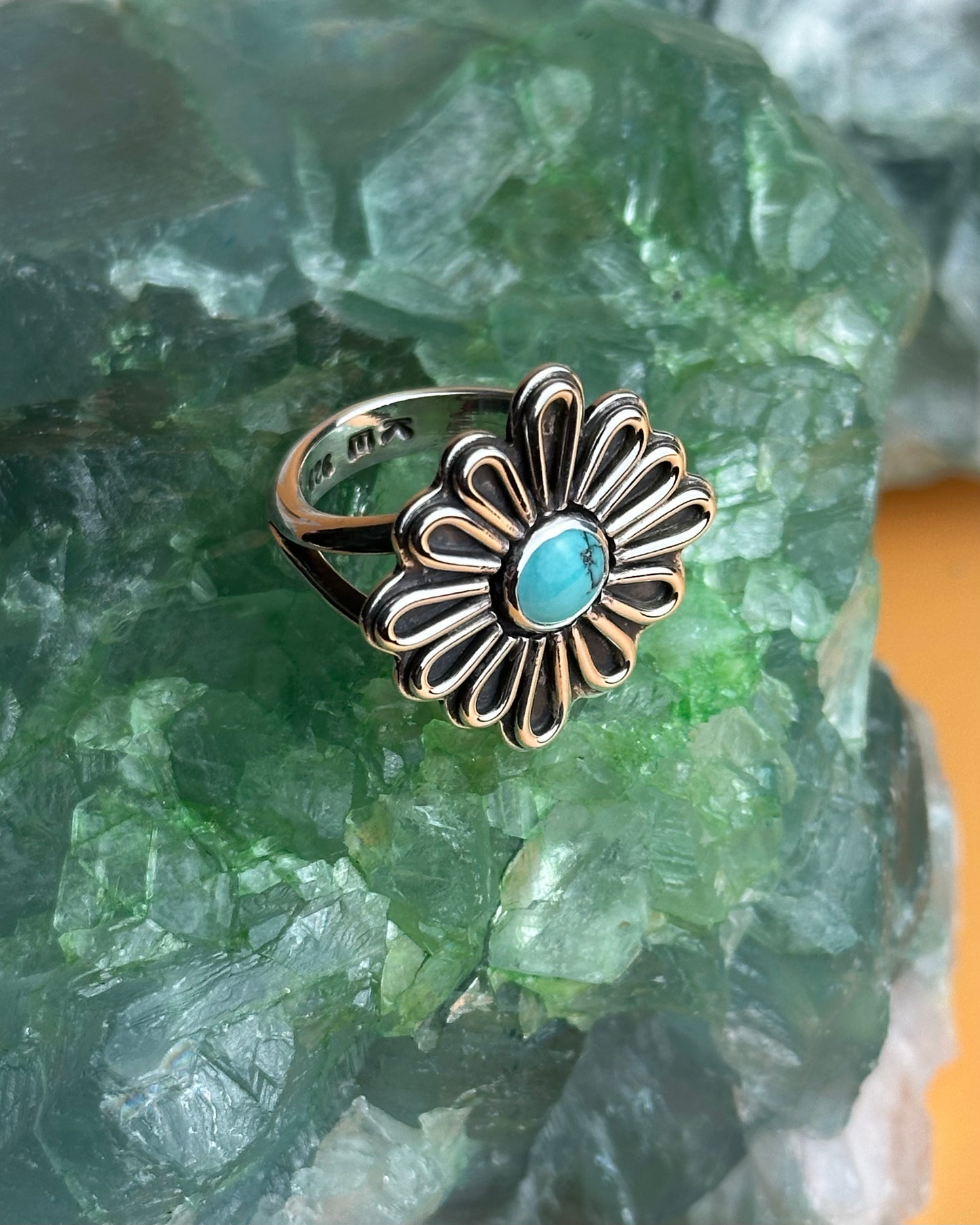 Turquoise Daisy Ring {size 7}