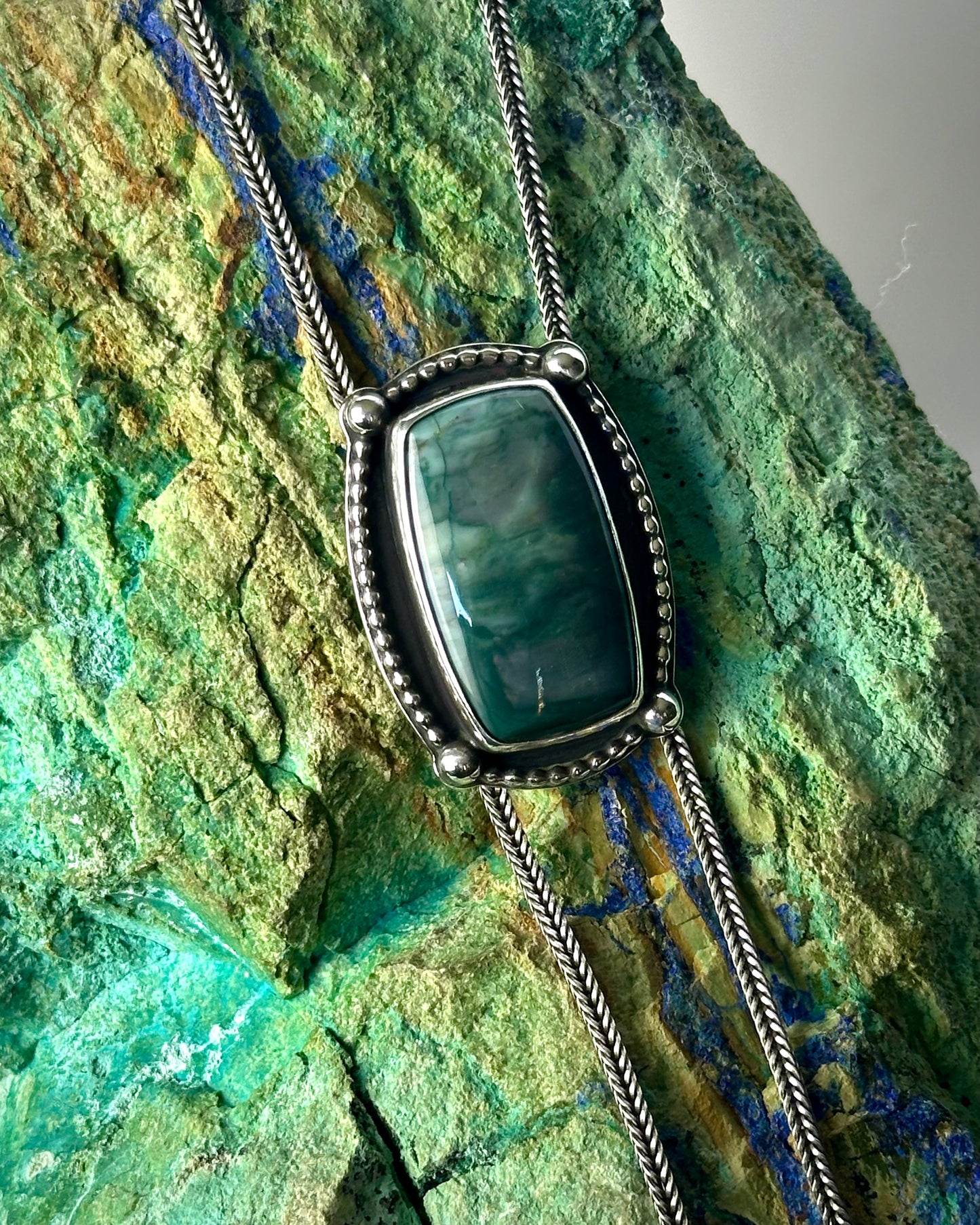 Skaggs Jasper Bolo