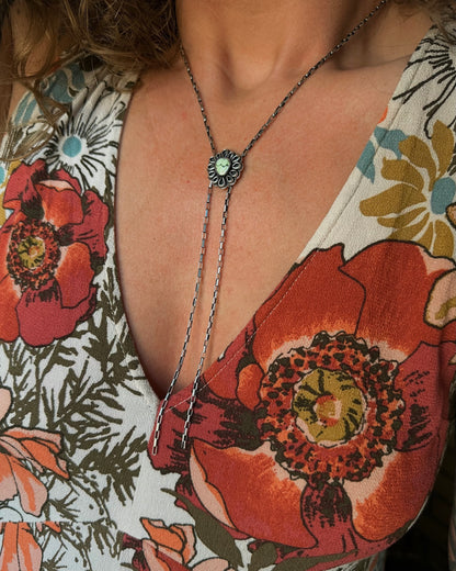 Outlaw Bloom Lariat